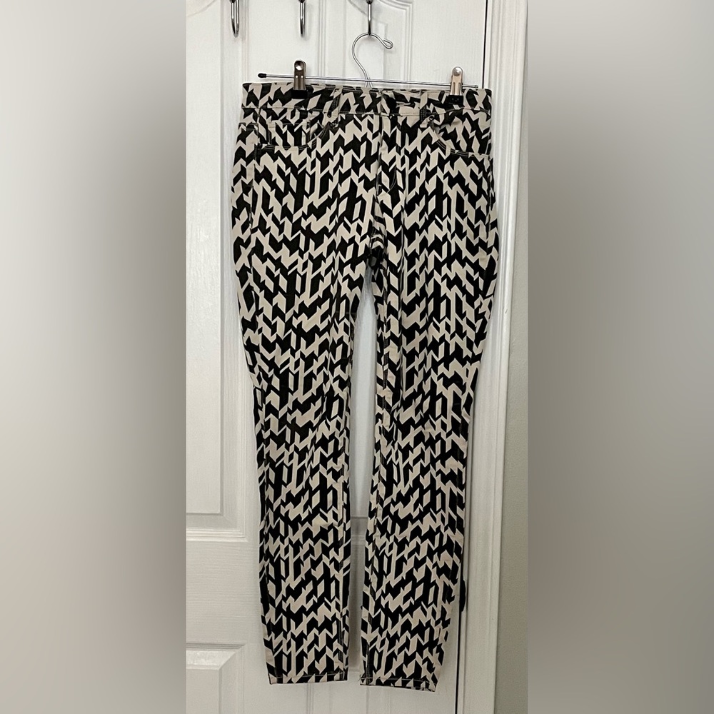 ZARA WOMENS PATTERNED JEANS, SIZE 4